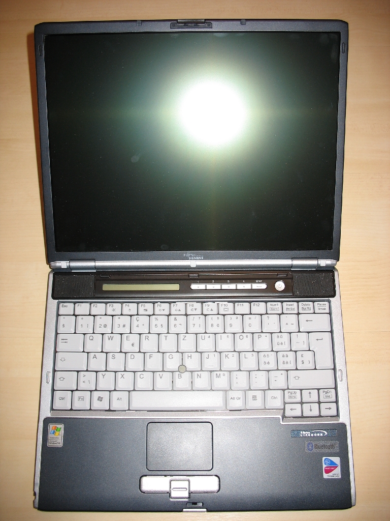 Fujitsu Siemens S7020 Supreme Laptop